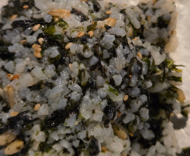 The glossy look of rice balls sold at Korean meat restaurants