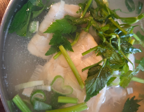 If You Want Non-Spicy Korean Food Near Lotte World, Locals Recommend This Deep and Comforting Cod Soup