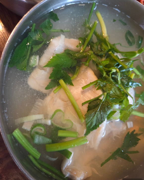 If You Want Non-Spicy Korean Food Near Lotte World, Locals Recommend This Deep and Comforting Cod Soup